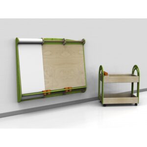 Pannello obliquo a parete Donatello con mensola portabicchieri e portarotoli By Habitat per Bambini di 2H arredi per asilo