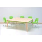 Tavolo Lalla quadrato maxi in legno multistrato varie dimensioni By Habitat per Bambini di 2H arredi per asilo